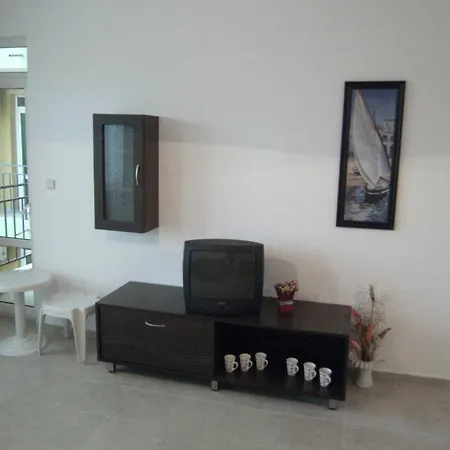 Appartement Nicol In Hermes Complex