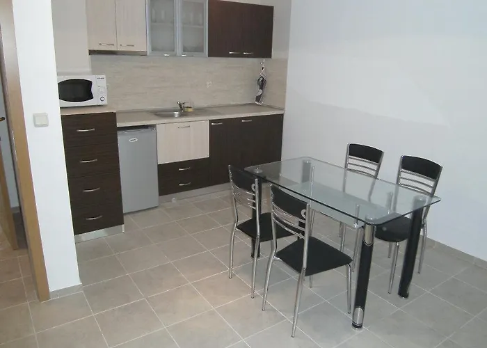 Nicol In Hermes Complex Apartamento *