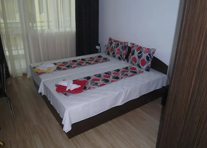 Nicol In Hermes Complex Apartamento *