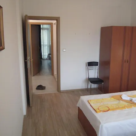 Appartement Nicol In Hermes Complex